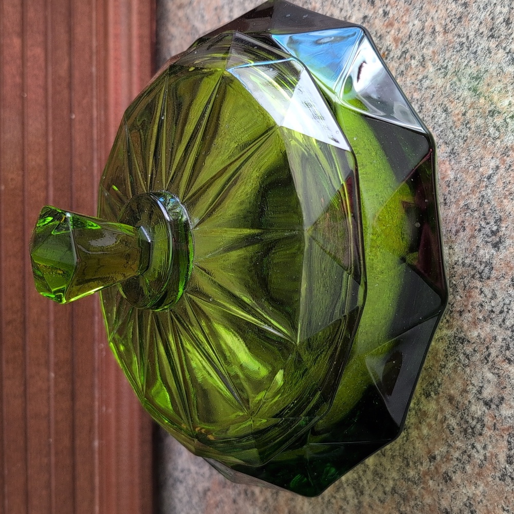 Vintage Viking Glass Emerald Green Diamond Point Candy Dish Compote - Picture 3 of 11